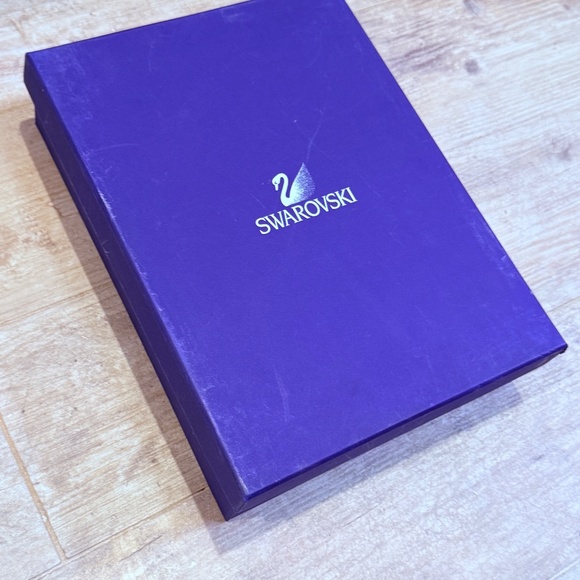 Swarovski Crystal ROCKEFELLER CENTER Christmas Tree Topper - Picture 16 of 16